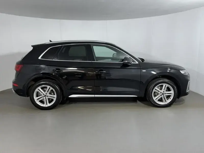 Used Audi Q5 S-Line 201 HP (147 kW) 2022 Black SUV