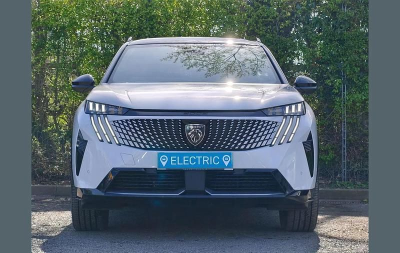 Used Peugeot 5008 GTi 156 kW (213 HP) 2024 White SUV