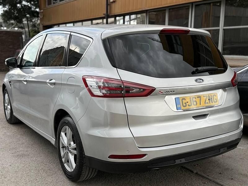 Used Ford S-MAX Titanium 2018 Sliver MPV