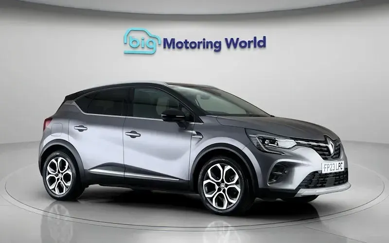 Used Renault Captur Techno 145 HP (106 kW) 2023 Grey SUV