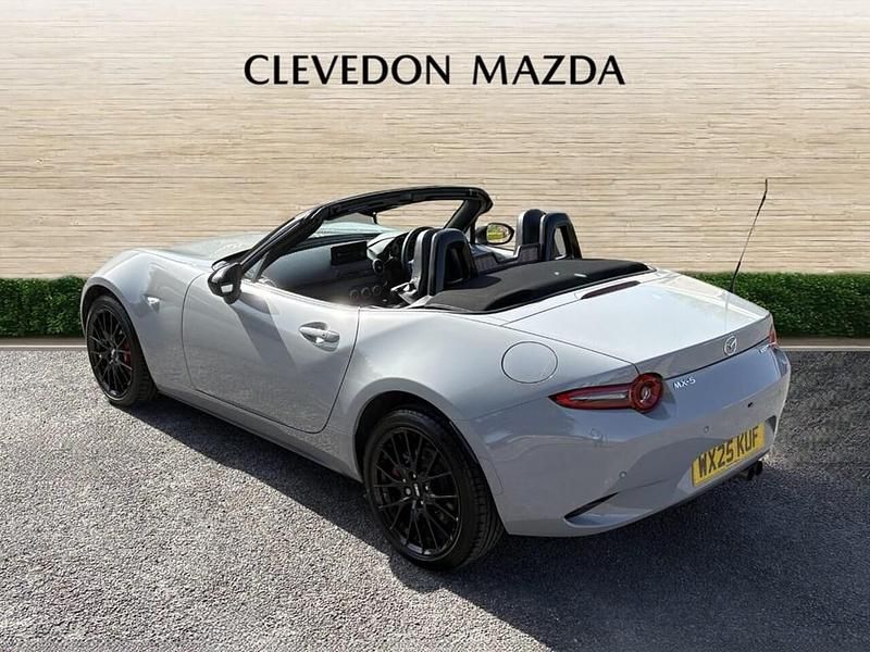 Begagnad Mazda MX5 Homura-Line 184 HK (135 kW) 2025 Grå Cab