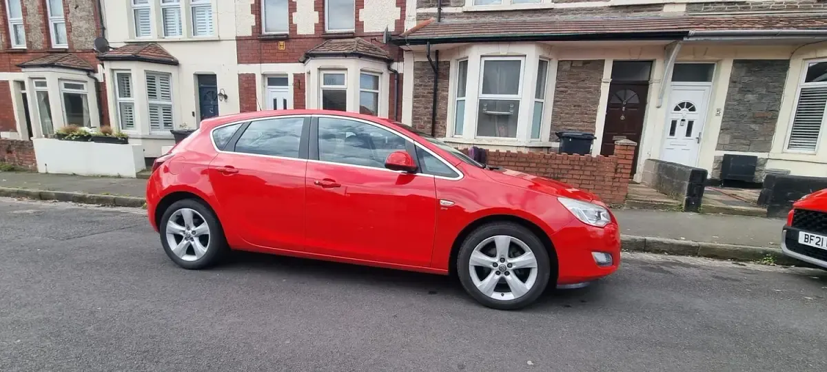Used Vauxhall Astra SRi 2012 Red Hatchback