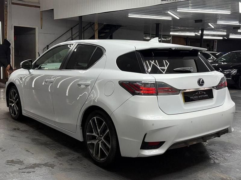 Used Lexus CT200h Sport Line 2015 White Hatchback
