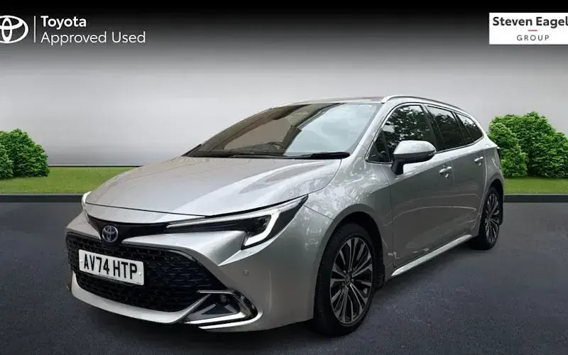 Używany Toyota Corolla Design 140 KM (102 kW) 2026 Kombi