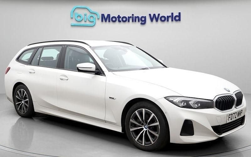 Used BMW 330e Sport Line 292 HP (214 kW) 2024 Estate