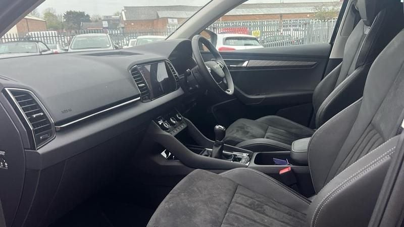 Gebraucht Skoda Karoq SE L 150 PS (110 kW) 2025 Schwarz SUV
