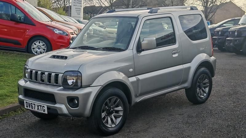 Begagnad Suzuki Jimny SZ4 85 HK (62 kW) 2017 Silver SUV