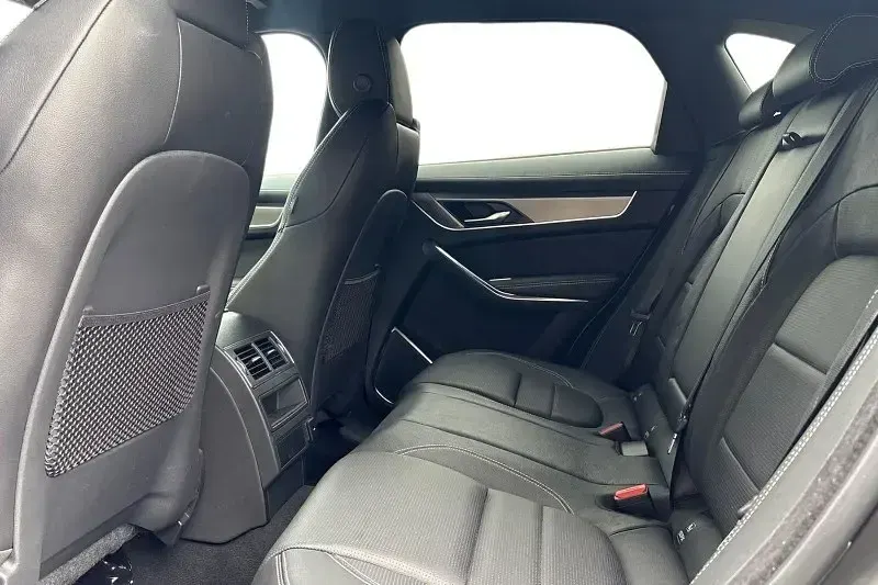 Begagnad Jaguar F-Pace R-Dynamic 2022 Vit SUV