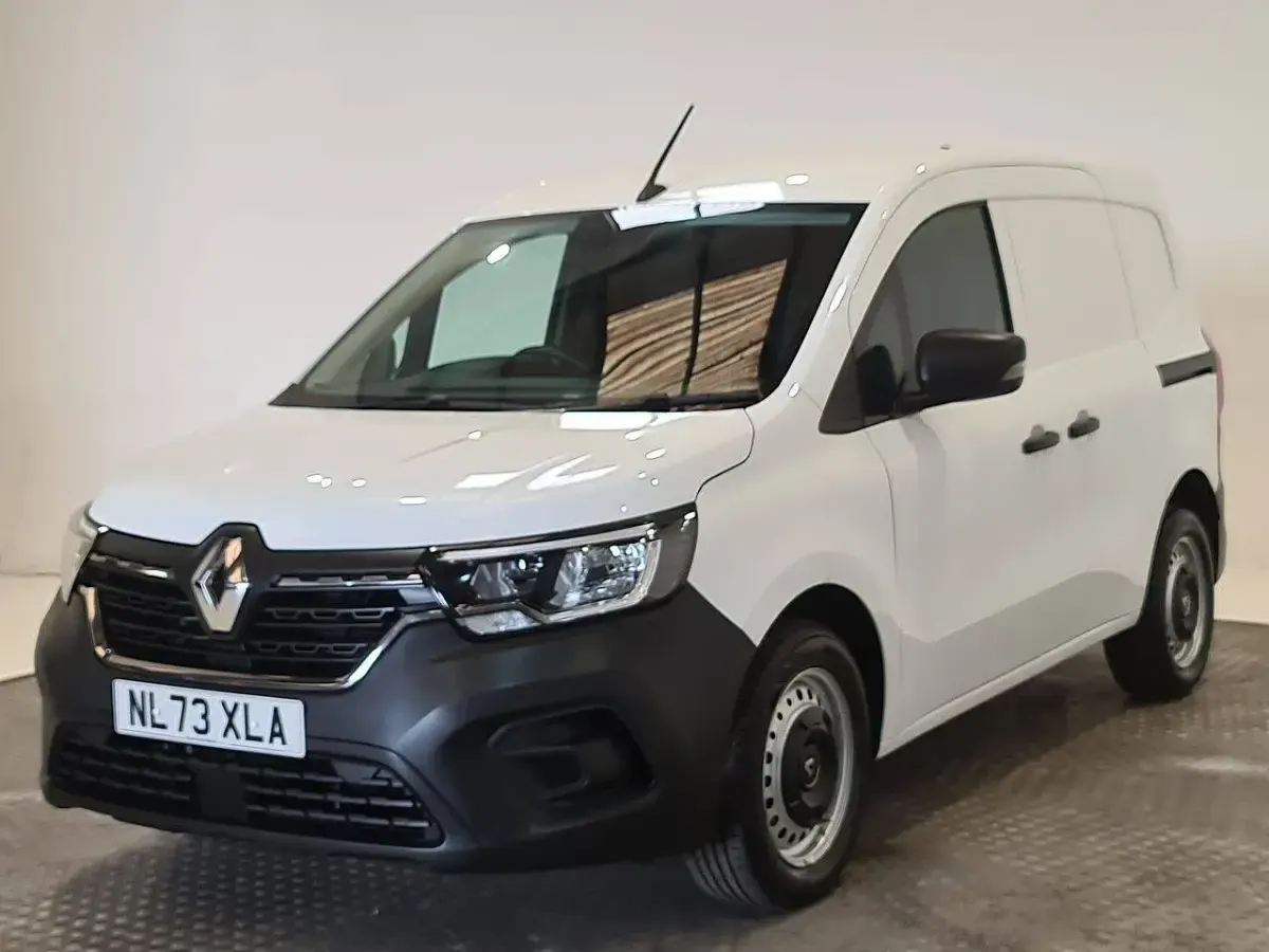 Used Renault Kangoo 95 HP (69 kW) 2023 White MPV