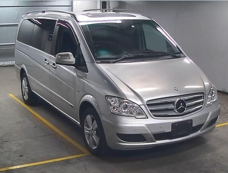 Used Mercedes Viano 258 HP (189 kW) 2011 Silver MPV