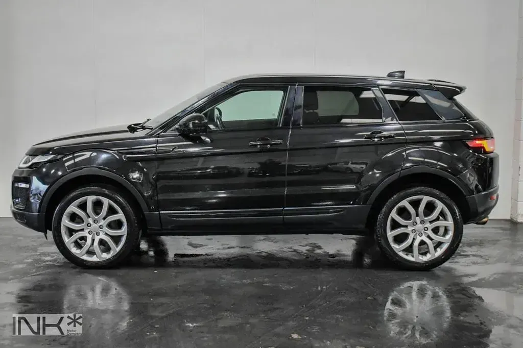 Usado Land Rover Range Rover evoque SE 180 HP (132 kW) 2017 Preto SUV