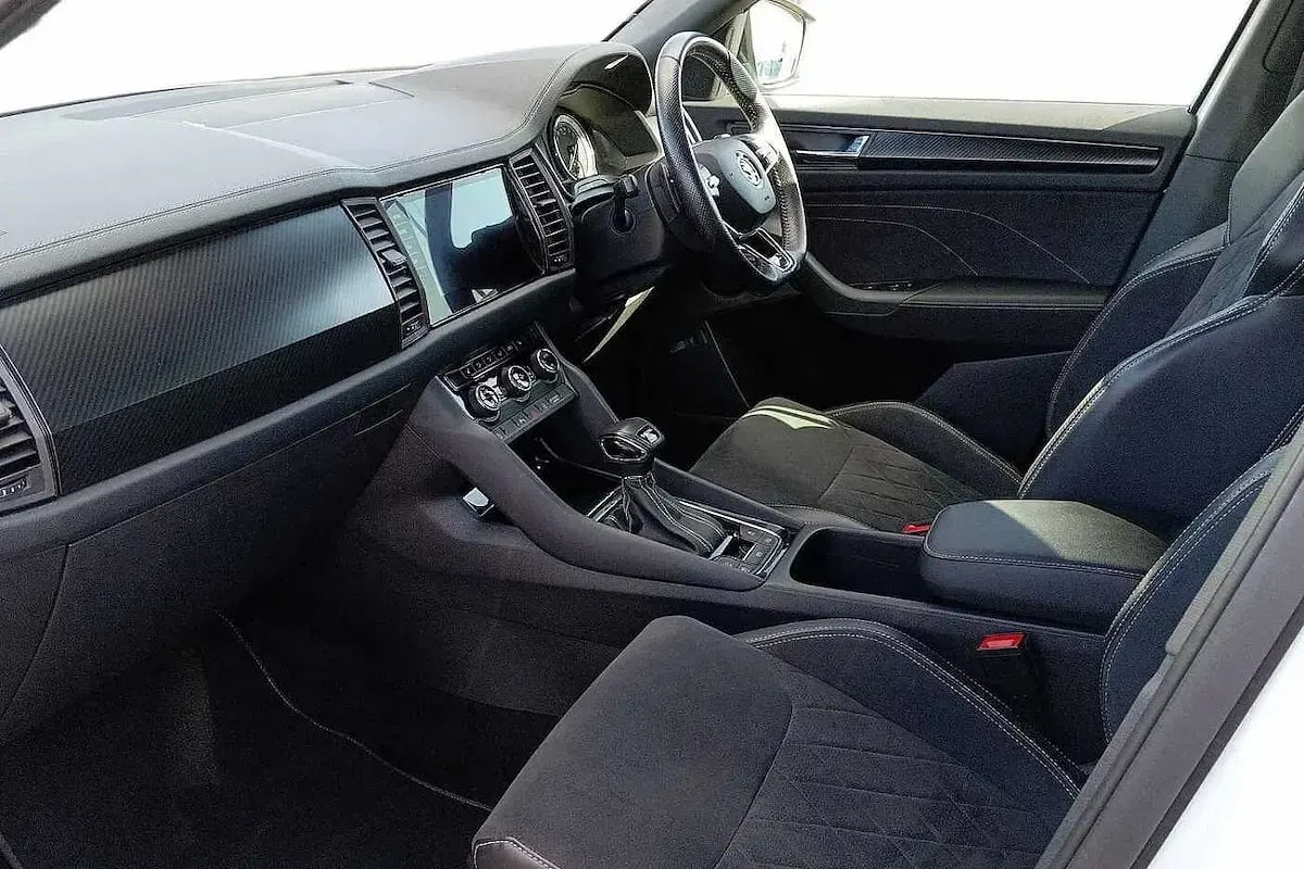 Used Skoda Kodiaq SportLine 197 HP (144 kW) 2022 White SUV