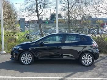 Used Renault Clio V Evolution 143 HP (105 kW) 2024 Black Hatchback