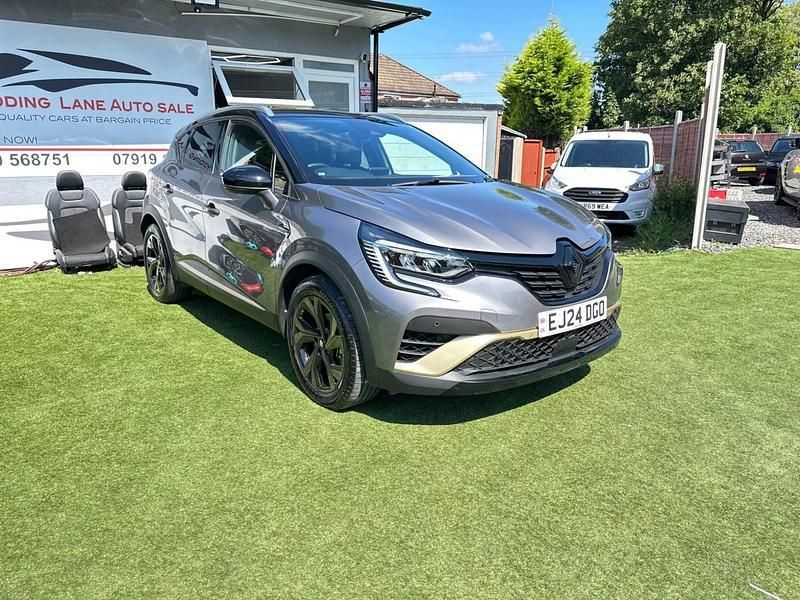 Grey/black Used 2024 Renault Captur Engineered SUV | £14,700 - Image 1/4