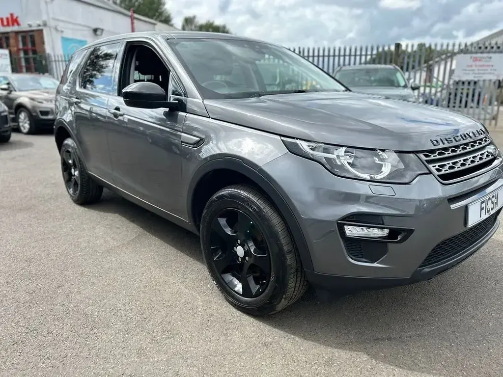 Used Land Rover Discovery Sport Pure 150 HP (110 kW) 2017 Grey SUV