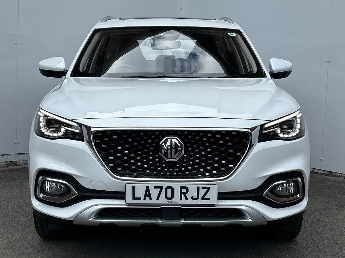 Używany MG HS Exclusive 162 KM (119 kW) 2021 Biały SUV