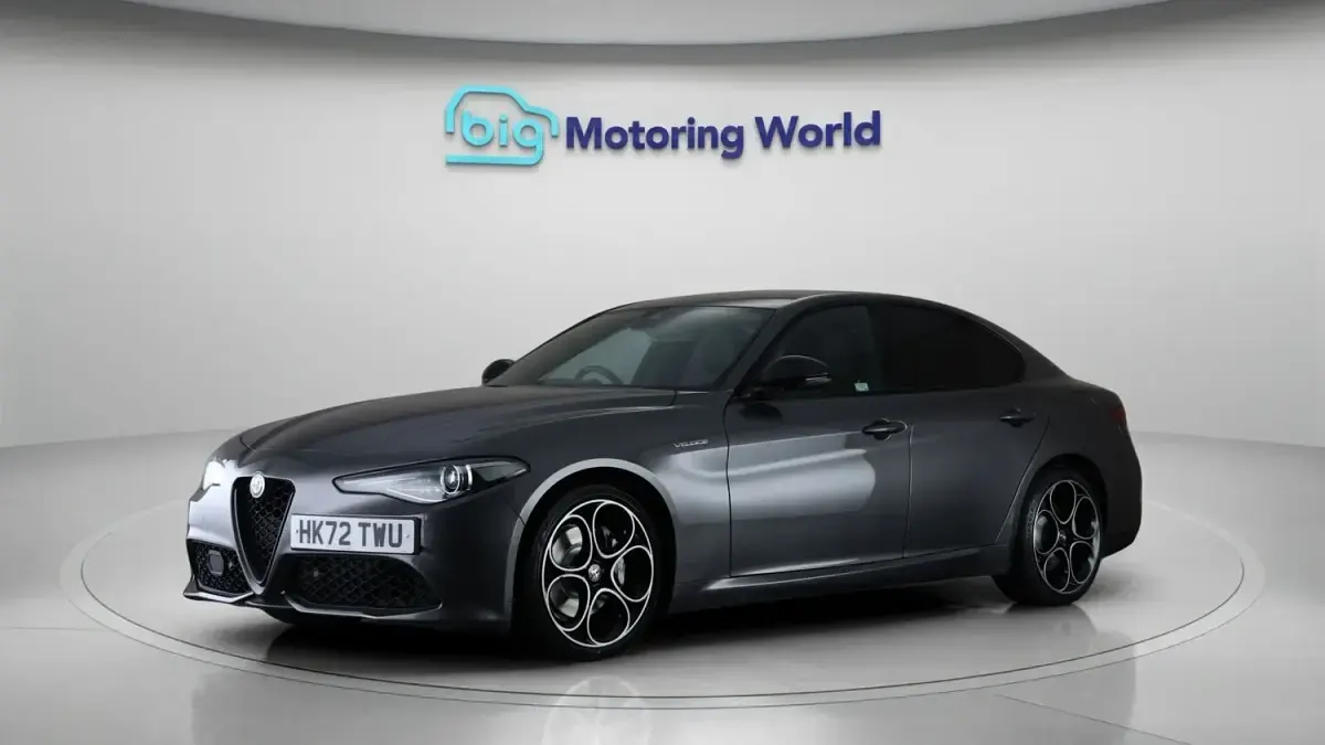 Begagnad Alfa Romeo Giulia Veloce 280 HK (205 kW) 2021 Grå Sedan