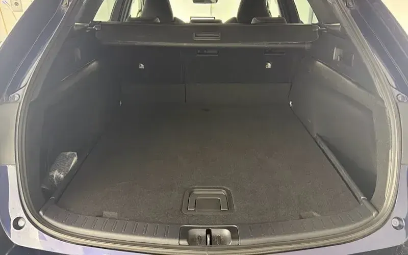 Used Toyota Corolla Design 140 HP (102 kW) 2023 Blue Estate