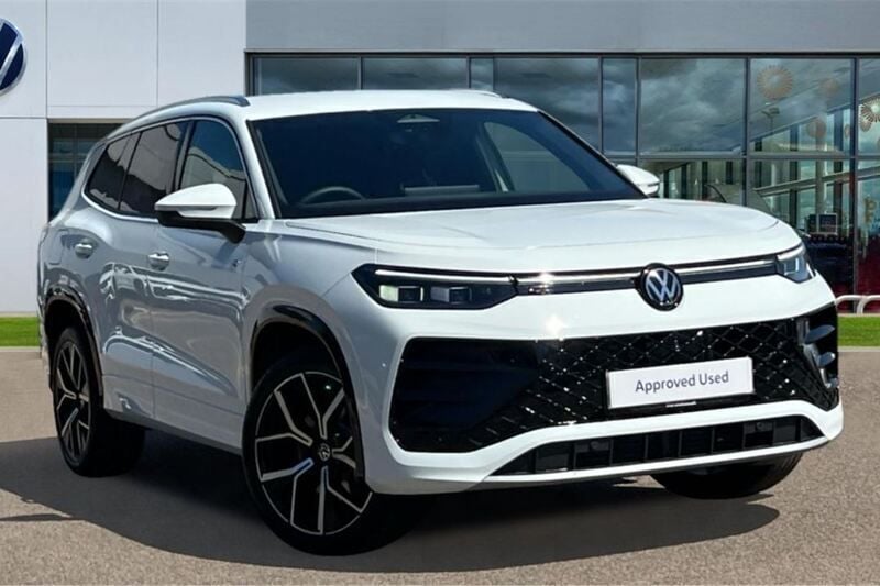 White New 2025 VW Tayron R-line SUV | £41,768 (Good price) - Image 1/4