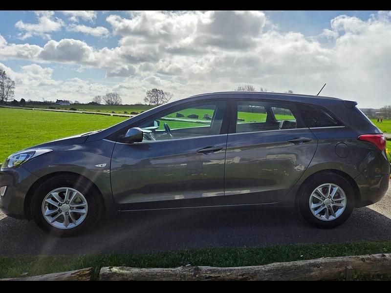 Used Hyundai i30 SE 2015 Grey Estate