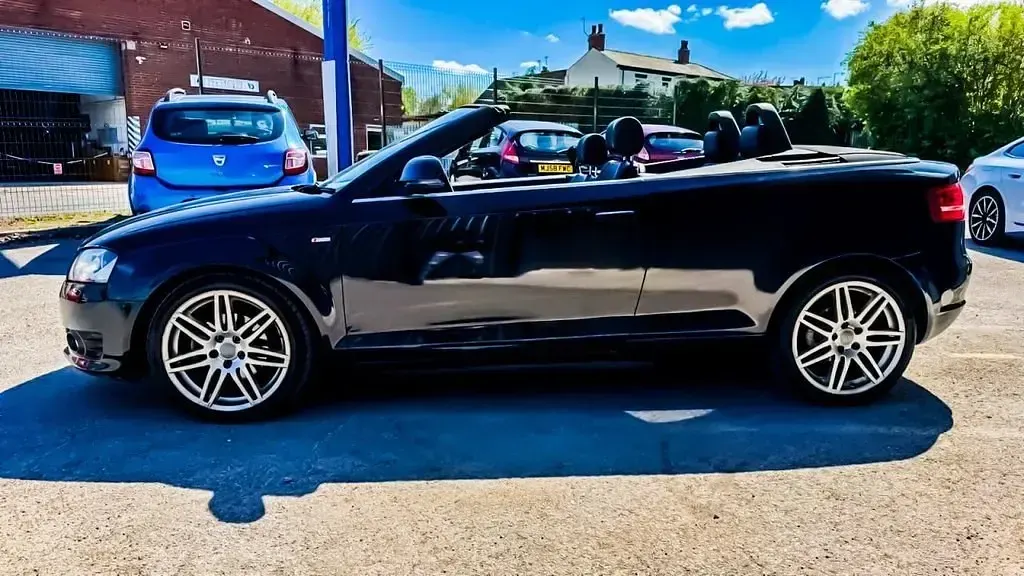 Usado Audi A3 Cabriolet S-Line 140 HP (102 kW) 2008 Preto Cabrios