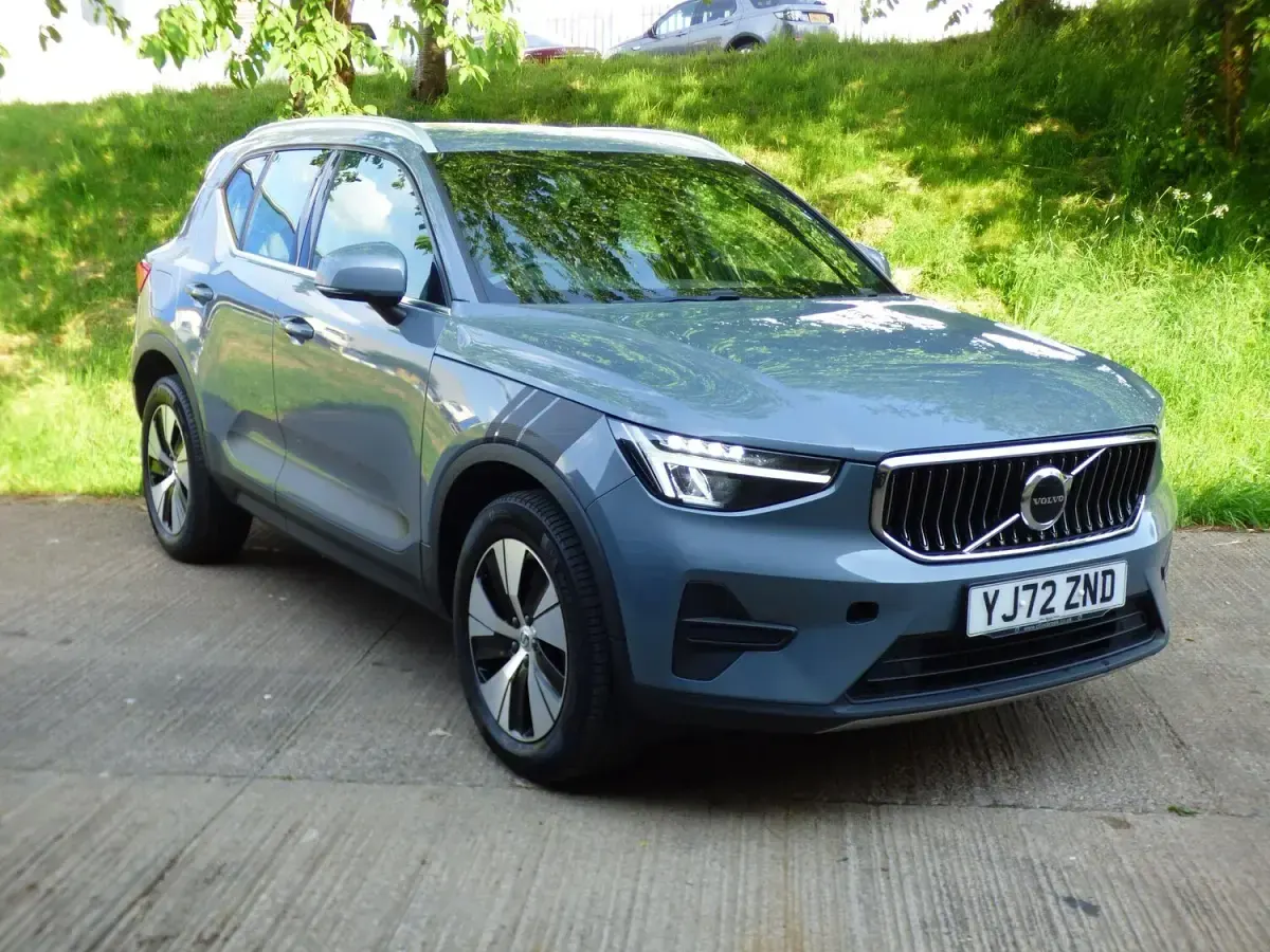 Used Volvo XC40 Core 211 HP (155 kW) 2022 Grey SUV