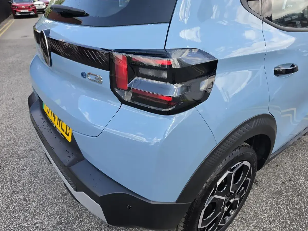 New Citroën e-C3 81 kW (111 HP) 2025 Blue Hatchback