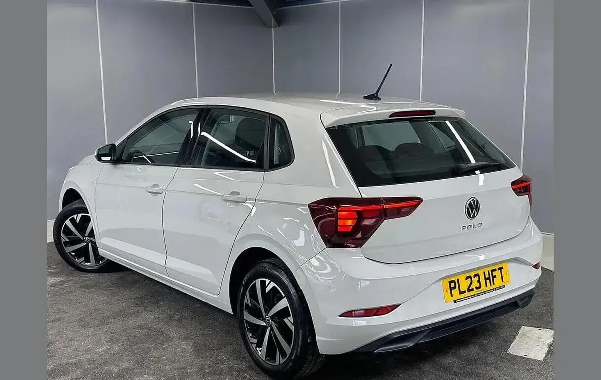 Used VW Polo Life 80 HP (58 kW) 2023 Grey Hatchback