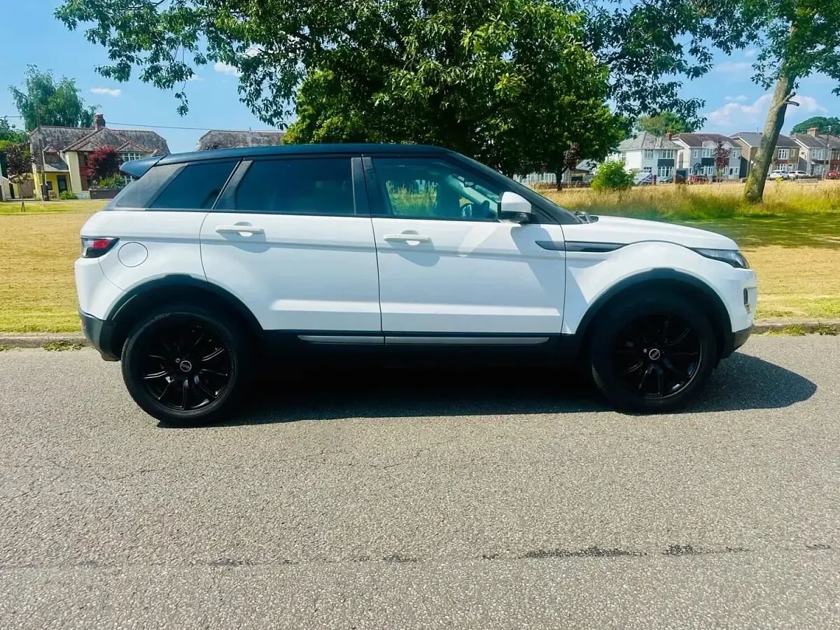 Used Land Rover Range Rover evoque Pure 2014 White SUV