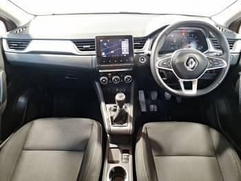 Second-hand Renault Captur Iconic 100 CP (73 kW) 2020 Portocaliu SUV