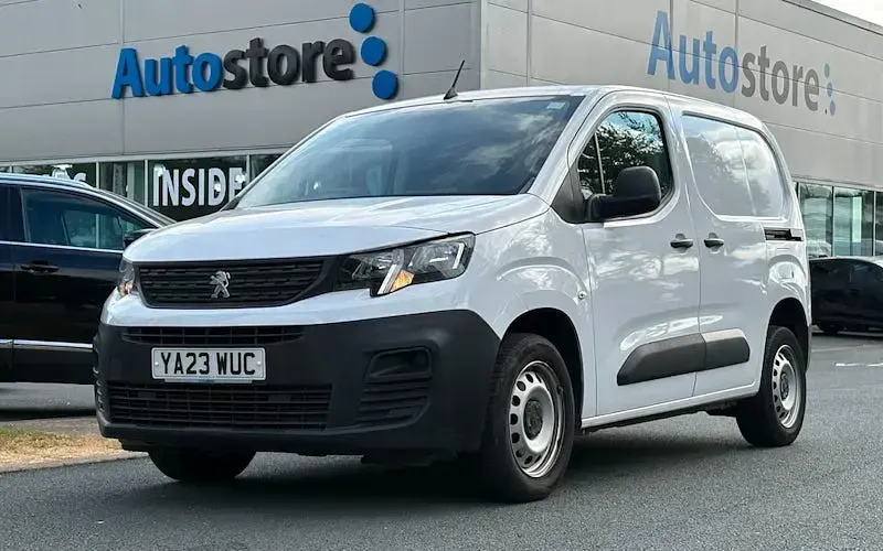 Used Peugeot Partner Premium 102 HP (75 kW) 2023 MPV
