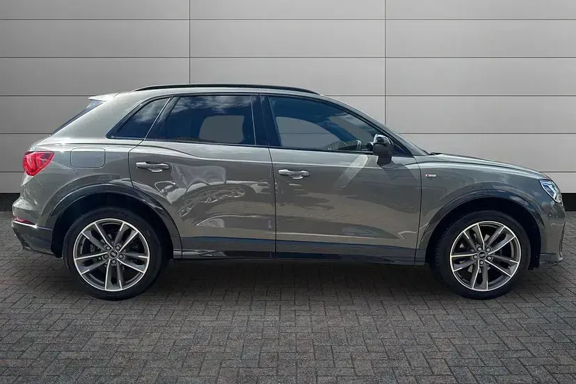 Used Audi Q3 Black Edition 150 HP (110 kW) 2021 Grey SUV