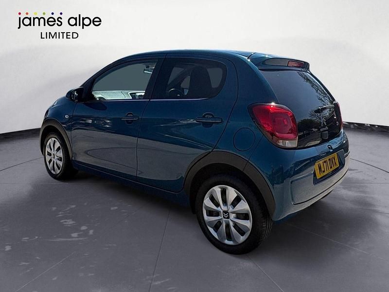 Usado Citroën C1 2021 Verde Citadino