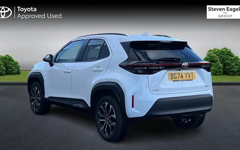 Used Toyota Yaris Hybrid Design 116 HP (85 kW) 2026 Estate