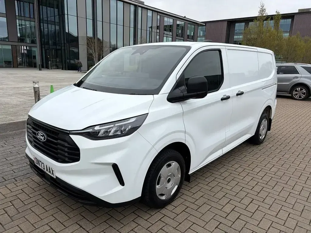 Begagnad Ford Transit Custom Trend 110 HK (80 kW) 2024 Vit