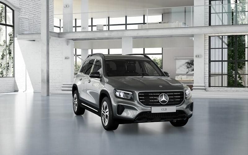 New Mercedes GLB200 Executive 163 HP (119 kW) 2025 SUV