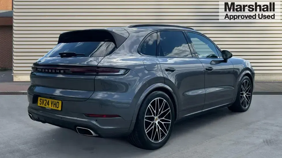 Used Porsche Cayenne 353 HP (259 kW) 2024 Grey SUV
