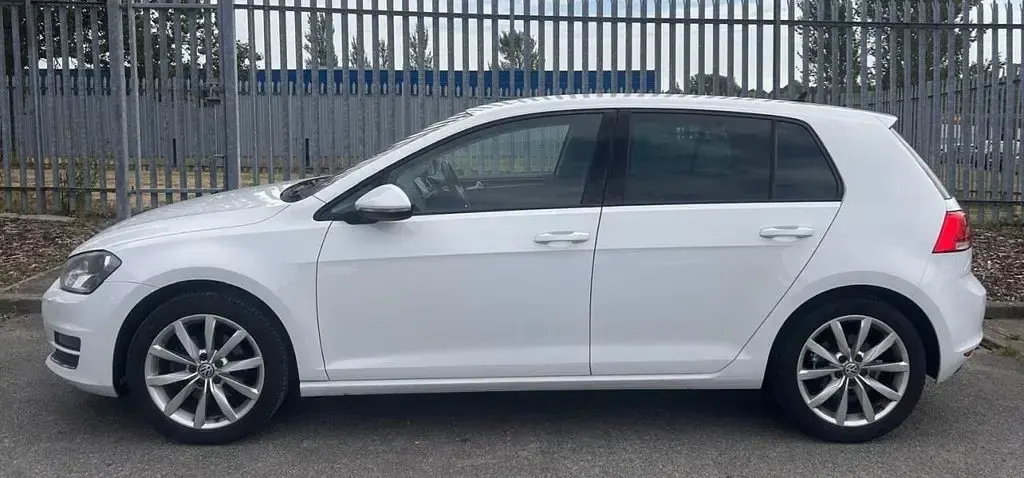 Used VW Golf VII GT 150 HP (110 kW) 2015 White Hatchback