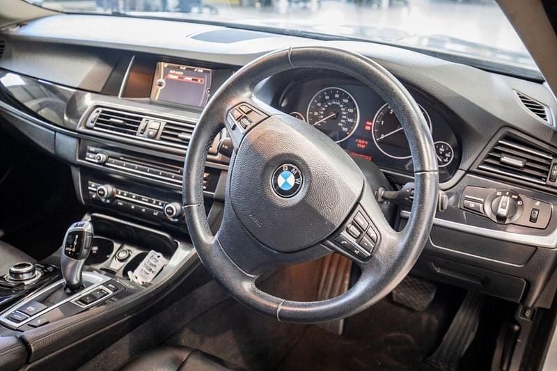 Used BMW 520 184 HP (135 kW) 2013 Silver Estate