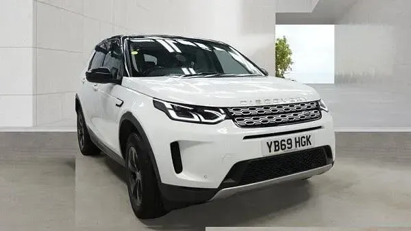 Used Land Rover Discovery 5 SE 2019 White SUV