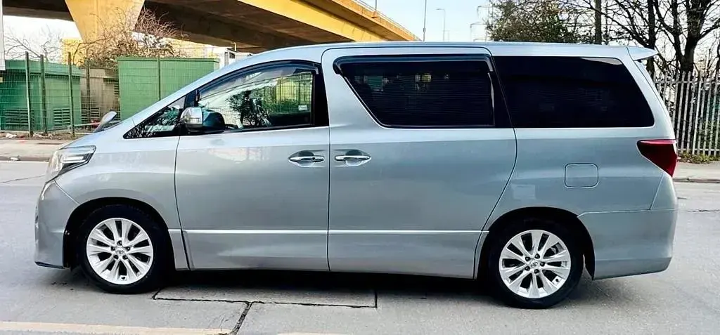 Used Toyota Alphard 159 HP (116 kW) 2008 MPV