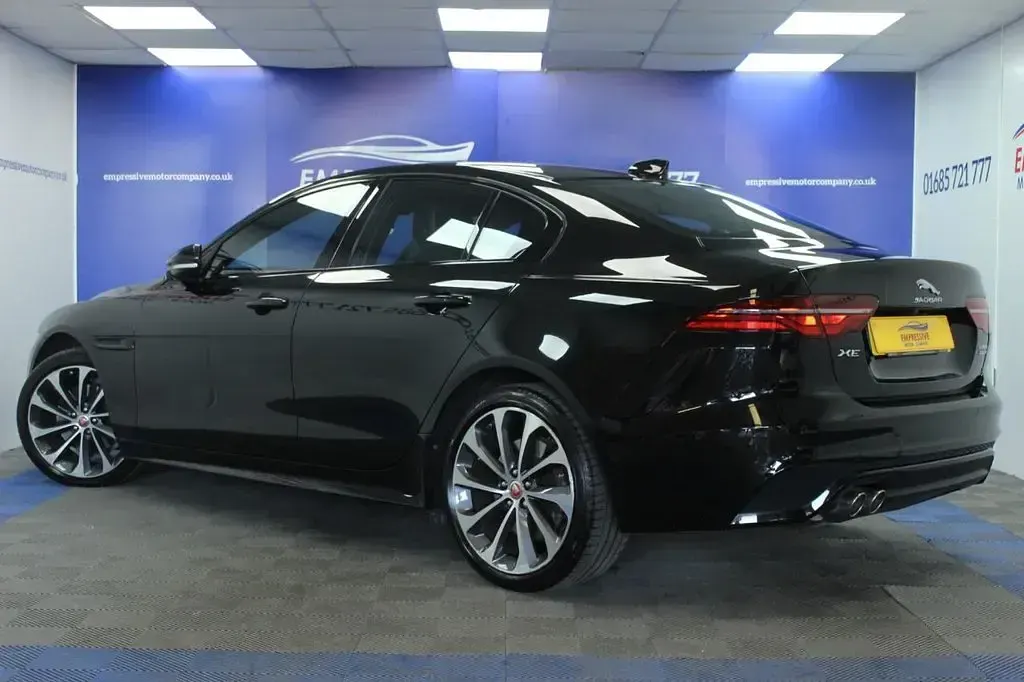 Used Jaguar XE R-Dynamic 180 HP (132 kW) 2019 Black Sedan