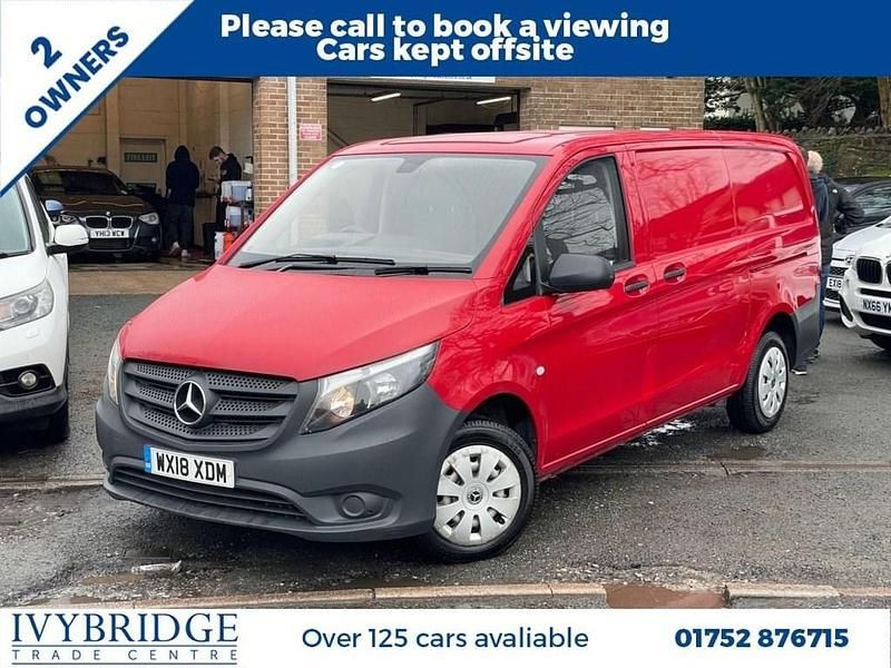Used Mercedes Vito 88 HP (64 kW) 2018 Red Van