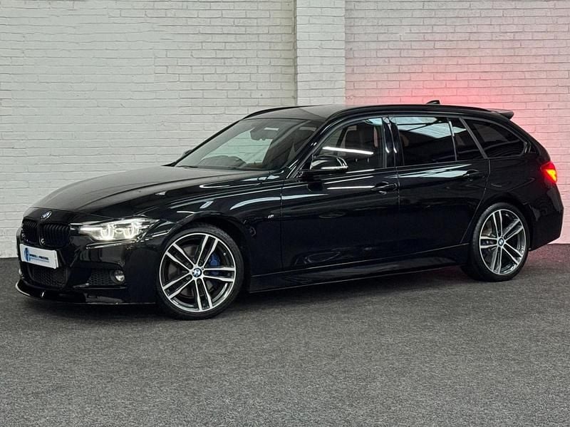 Black Used 2018 BMW 320 M Sport Estate | £11,995 (Good price) - Image 1/4