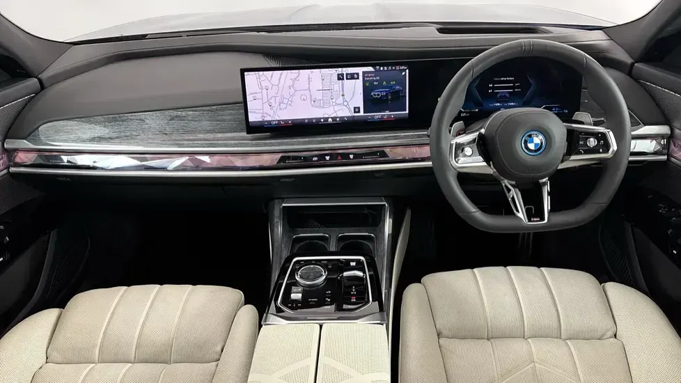 Used BMW 750e M Sport 482 HP (354 kW) 2025 Blue Sedan