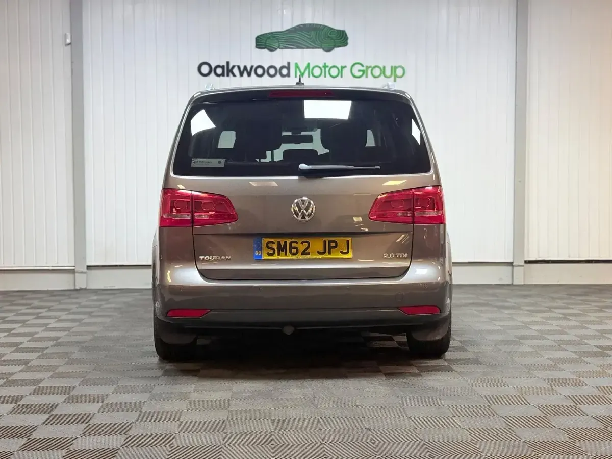 Used VW Touran SE 140 HP (102 kW) 2012 Grey MPV