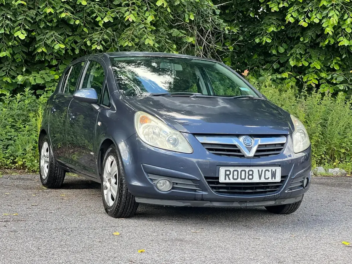 Used Vauxhall Corsa Club 89 HP (65 kW) 2008 Blue Hatchback