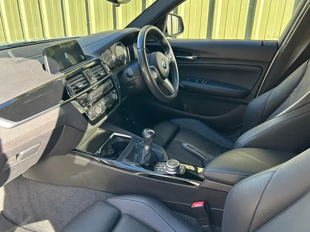 Used BMW 116 M Sport 114 HP (83 kW) 2019 White Hatchback