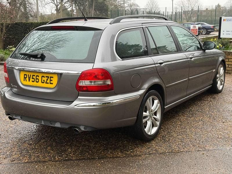 Używany Jaguar X-type SE 231 KM (169 kW) 2006 Szary Kombi