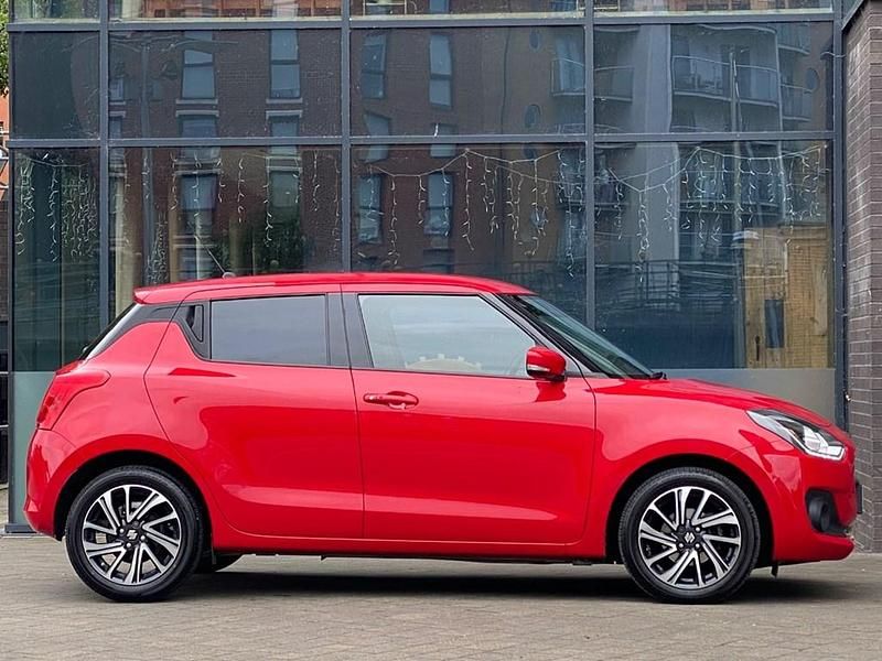 Used Suzuki Swift SZ5 83 HP (61 kW) 2021 Red Hatchback